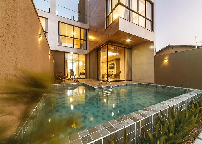 Casa Requinte, 4 Suites , Piscina II