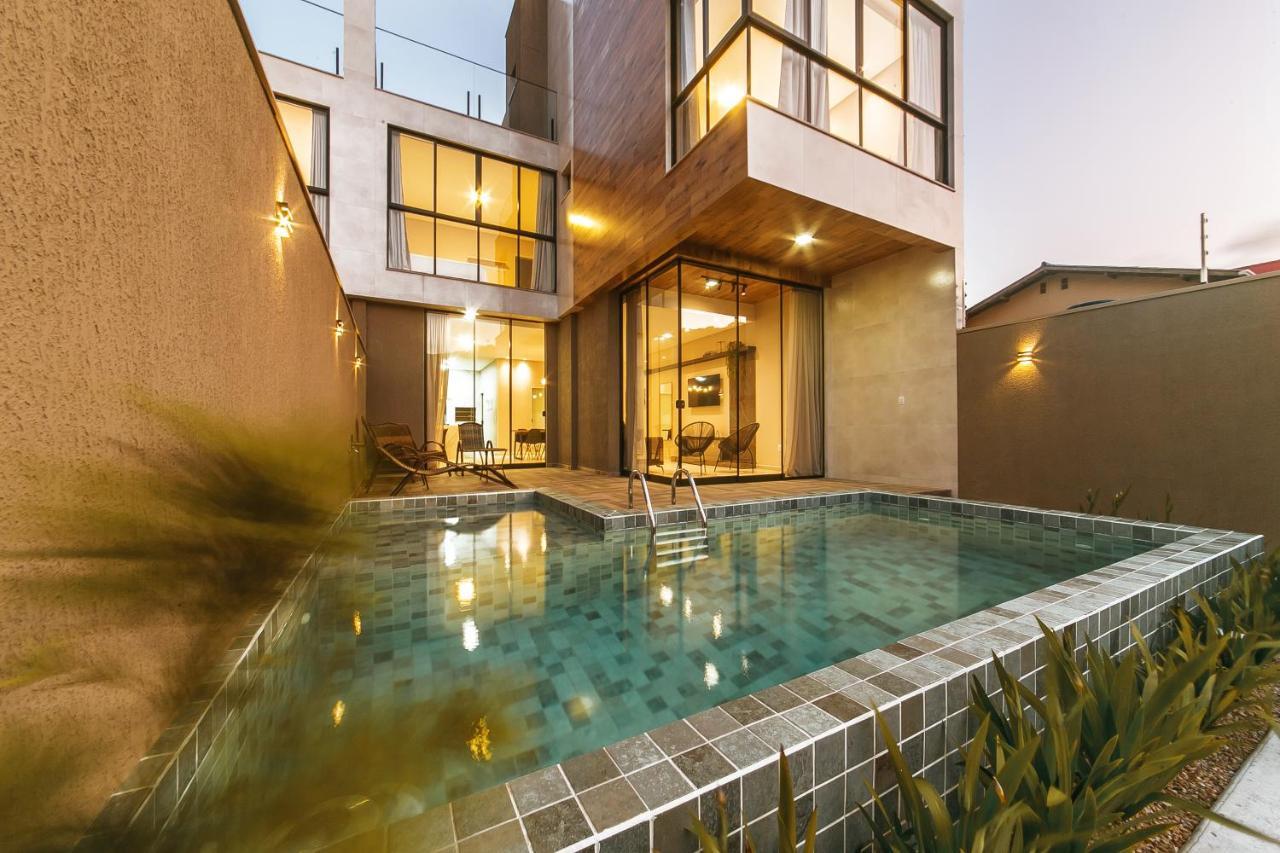 Casa Requinte, 4 , Piscina Ii Сasa de vacaciones *