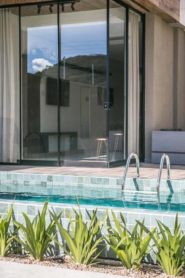 Сasa de vacaciones Casa Requinte, 4 , Piscina Ii